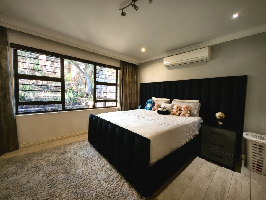 To Let 4 Bedroom Property for Rent in Cashan North West